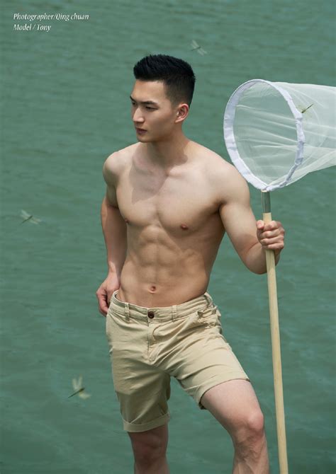 国产肌肉帅哥小鲜肉夏天湖边写真 中国 健身迷网