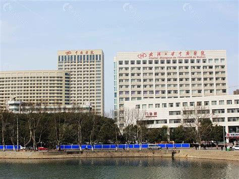 武汉这家社区医院可享三甲医院服务 | 海报_武汉_新闻中心_长江网_cjn.cn