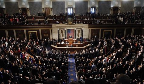 美国众议院通过1.7万亿美元支出法案 国防预算上涨10%_凤凰网视频_凤凰网