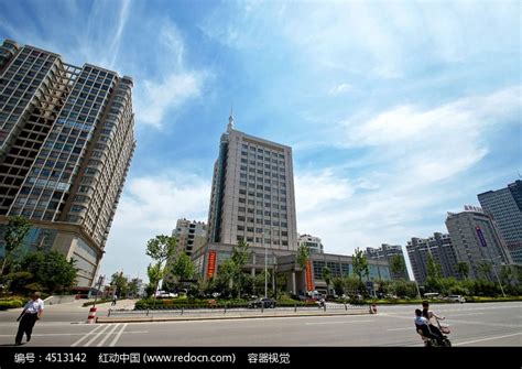 泰安市长城路商住两用建筑大楼高清图片下载_红动中国