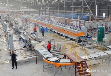 山西应县陶瓷企业工人生产作业忙 赶制出口订单