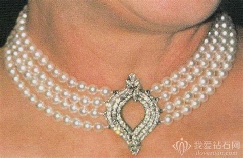 英国女王伊莉莎白二世结婚时戴的珍珠项链 - 高清图片，堆糖，美图壁纸兴趣社区