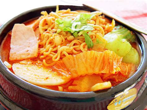 韩国方便面泡菜全年出口将创新高-韩国方便面和中国方便面的区别 - 见闻坊