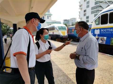 携手抗疫 中国赴柬埔寨抗疫医疗专家组分享抗疫经验