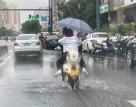 郑州的雨下得没完没了了？ 大到暴雨预计很快结束-大河新闻