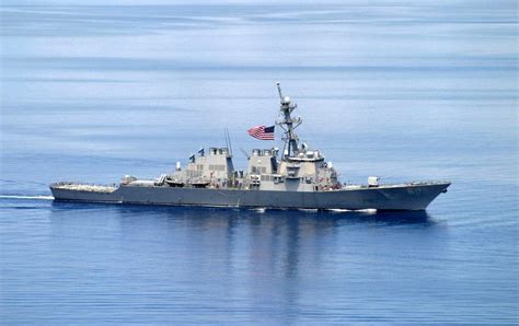 2020最后一天，两艘美国军舰穿航台湾海峡，外交部回应_凤凰网视频_凤凰网