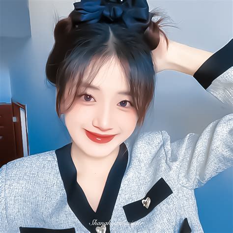 胡馨尹图片