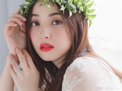 壁纸佐佐木希图片