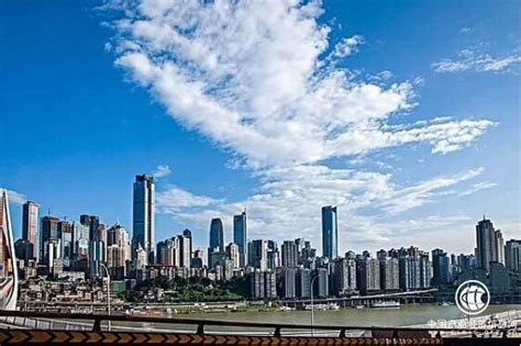 重庆市渝中区：打造自贸区专业服务业高地 - 各地产经 - 中国产业经济信息网
