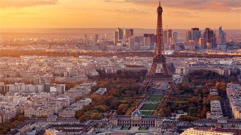 巴黎新桥的建筑特点及历史介绍