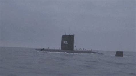 朝鲜首艘战术核攻击潜艇下水后，外界对其战力议论纷纷__财经头条