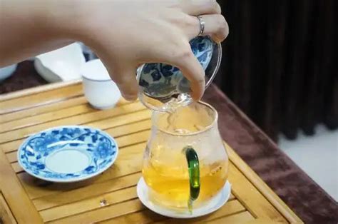 台湾冻顶乌龙茶怎么泡？这几种泡法简单易学！还能保留住最浓- 茶文化网