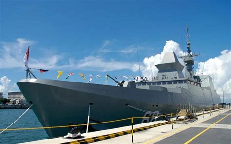 南海舰队新一艘054型护卫舰交付 命名“玉林”号_军事_凤凰网