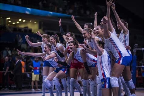 淘汰卫冕冠军美国女排 塞尔维亚女排晋级世联赛四强|总决赛|美国队|美国女排_新浪新闻