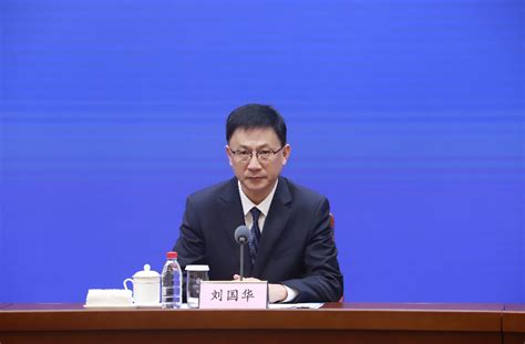 乐玉成任国家广电总局副局长、党组成员