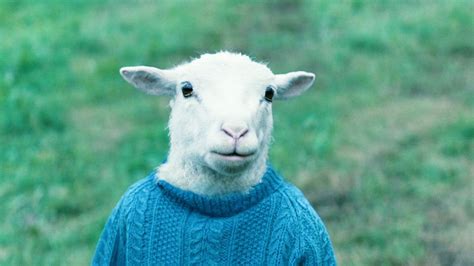 奇幻恐怖电影：农场夫妇收养山羊怪幼崽，引来了杀身之祸！_腾讯视频