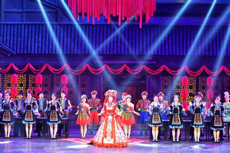 我院大型原创歌舞晚会《天边的祝福》在江西萍乡安源大剧院上演 - 舞剧团 - 中国歌剧舞剧院
