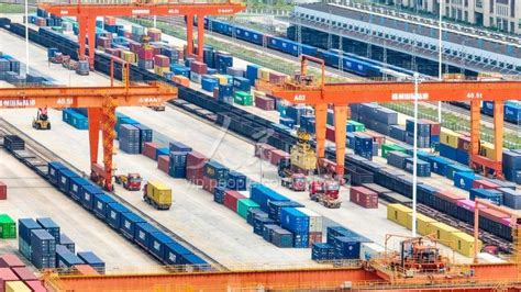 江西赣州港内贸和外贸箱量实现“双增长”__凤凰网