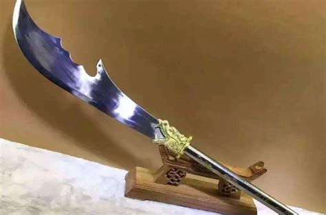 中国古代十大神剑排行榜 第一名实至名归！！！|欧冶子|干将|莫邪_新浪新闻