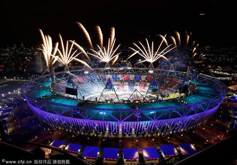 2012伦敦奥运会开幕式华美上演 现场实拍高清图 _ 2012伦敦奥运 _ 中国网