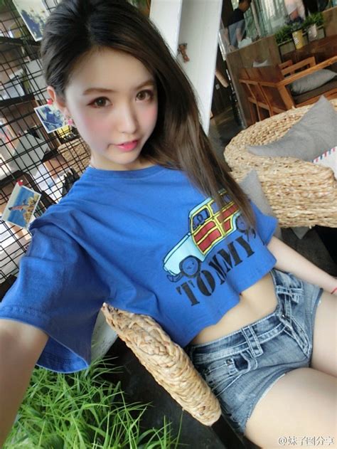 自拍区图片