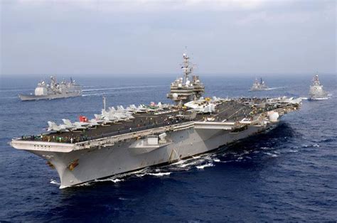 中国海军迎来“航母三胎”003，军迷：004型航母啥时候来？_凤凰网