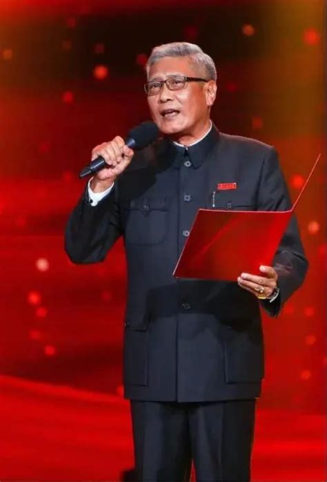 中播网 —— 广西台主持人李力光荣退休，告别坚守了36年的主播台！