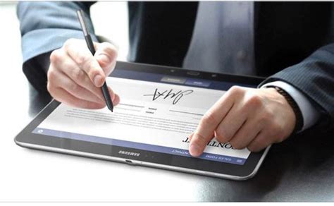 电子签名怎么弄到文档中去(文档插入电子签名的2种方法)-风水人