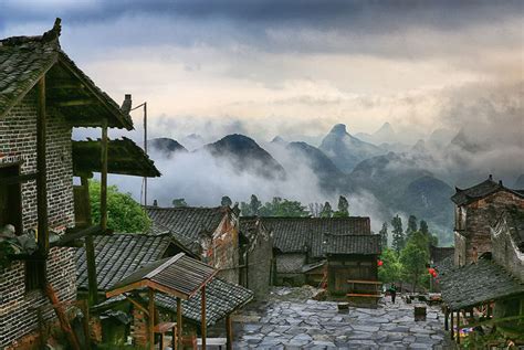 秦岭宁陕皇冠镇|千年的古老村庄, 才是秦岭最美风光的所在地|村庄|秦岭山|所在地_新浪新闻