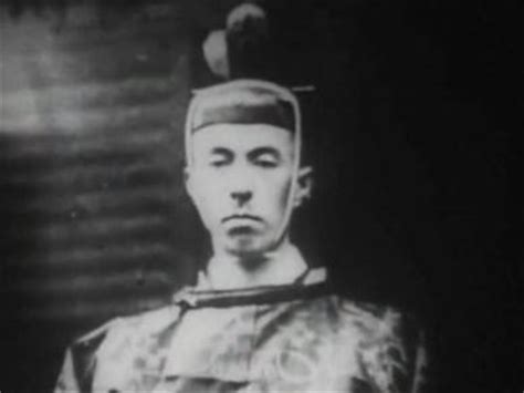 日本明仁天皇：唯一访华的日本天皇 多次反省战争
