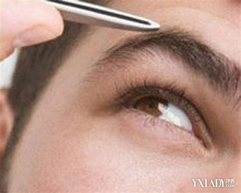 【图】男生怎么修眉毛图解 修个眉就能成功让你的颜值逆天(3)_伊秀美容网|yxlady.com