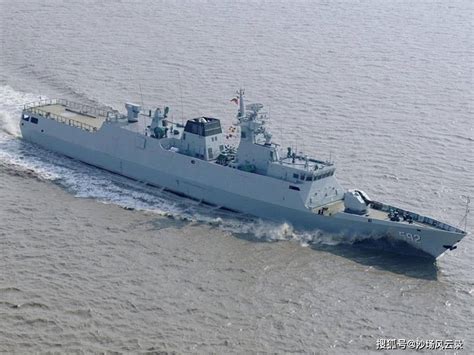 组图：我国新造056护卫舰在长江上试航 军事前沿 烟台新闻网 胶东在线 国家批准的重点新闻网站