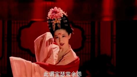 刘亦菲罕见热舞视频流出，当她扭胯抬臀那刻，清纯形象荡然无存！