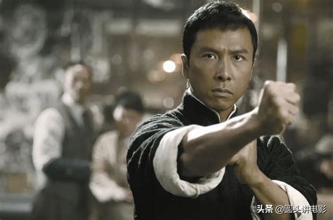 45岁赵文卓自曝最敬佩的两位武打明星，甄子丹为何不是？
