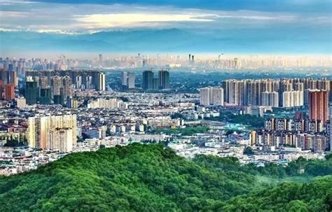 成都经开区（龙泉驿区）获评“2021中国最具投资吸引力产业园区” | 每日经济网