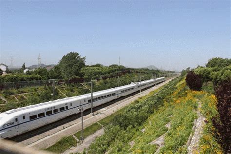 在国内，如何快速分辨一列铁路客运列车（机车和客车）是什么型号？ - 知乎