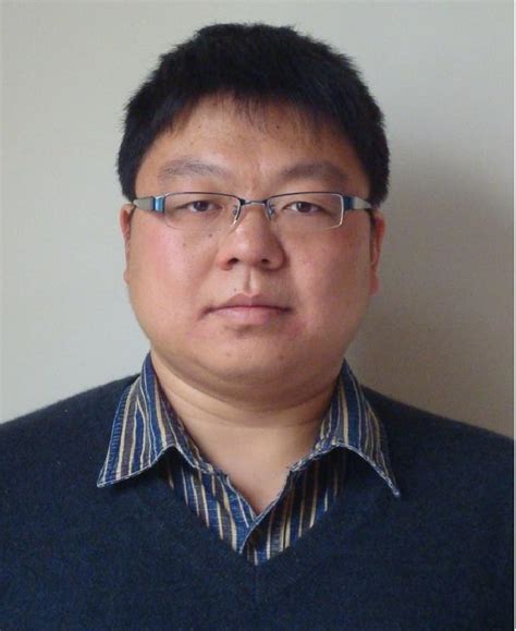 梁洪源图片