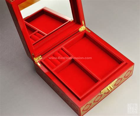 天水漆器掐铜丝嵌螺钿高档首饰盒：凤戏牡丹图（红） - 东方印象