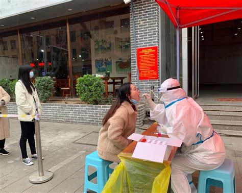 郑州市在8个城区开展全员核酸检测！疾控专家呼吁：尽快接种新冠疫苗及加强针-中华网河南