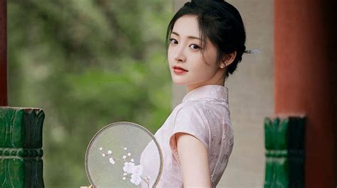 周洁琼同款古风头像女生