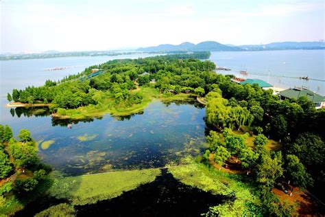 武汉东湖：一湖碧水映蓝天 -大河网