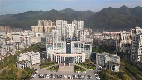 九江市3区3市7县，建成区面积排名，最大的建有江西省的大学城__财经头条