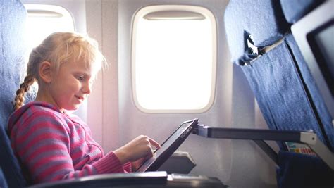 坐飞机图片-坐飞机素材免费下载-包图网