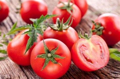 【降血压的十种蔬菜】10种控制血压的蔬菜，请收好。要根据自己的具体情况适量食用