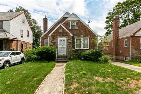 115-19 225th St, Cambria Heights, NY 11411 | MLS# 3238892 | Redfin