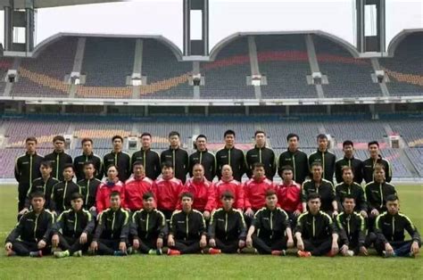 广东队点球大战战胜中国香港队，夺得第42届省港杯冠军