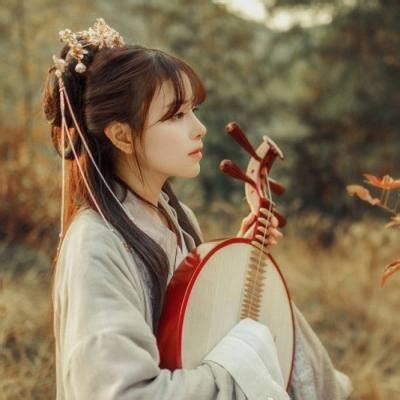 爵士舞女生古风温柔头像