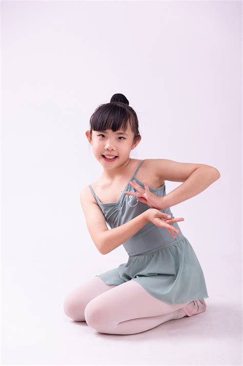 舞蹈艺考班女生写真集|Photography|Portrait|LEIZHAOXIA_Original作品-站酷ZCOOL