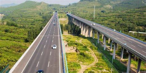 12月1日起，济莱间高速公路济南籍小客车点对点免费通行！_手机新浪网