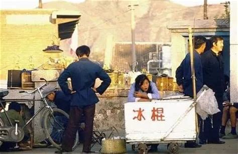 外国摄影师镜头下的中国城镇，八十年代的生活记忆 - 微文周刊